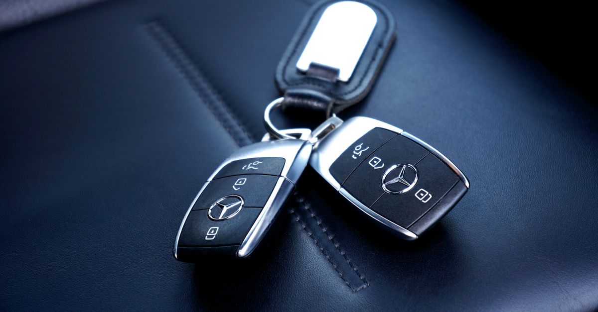 Toyota car key fob — ApexLink Garage Masters