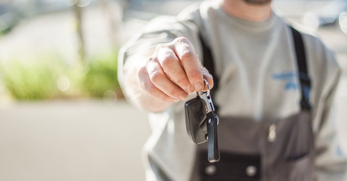 Auto Locksmith service — ApexLink Garage Masters