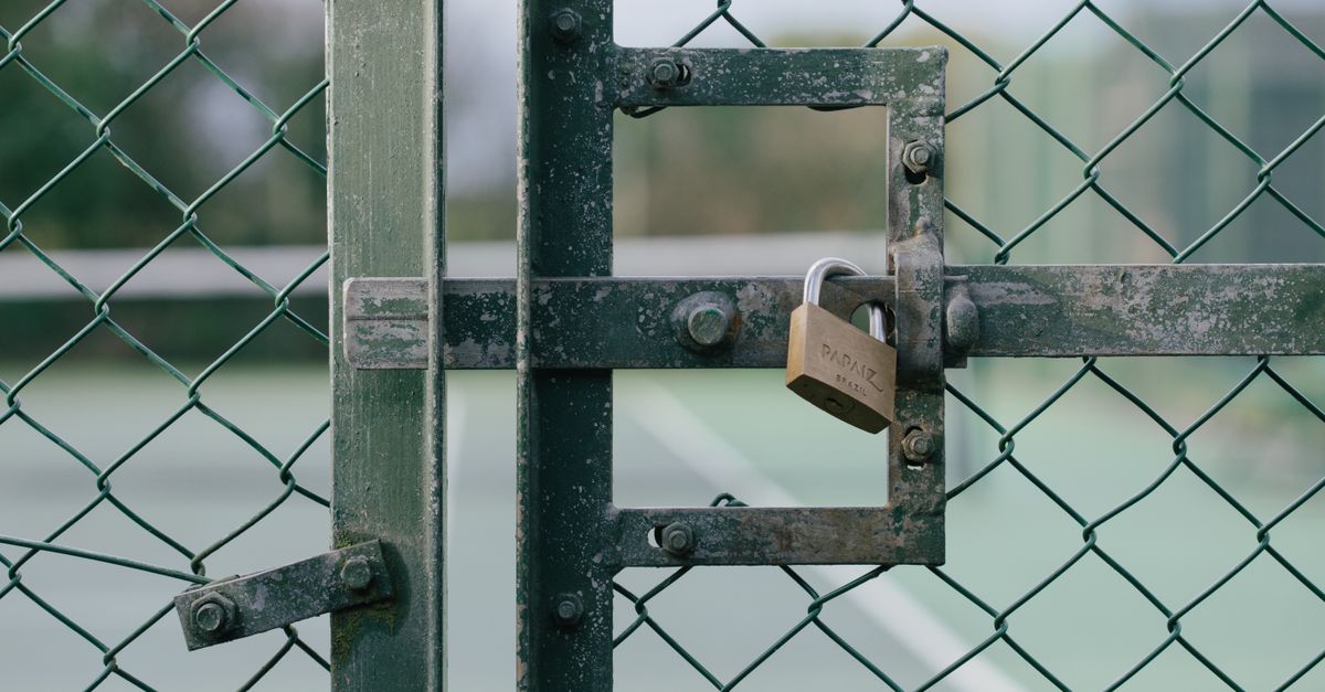 Locked Out in Toronto? What to Do Before You Call Us — ApexLink Garage Masters