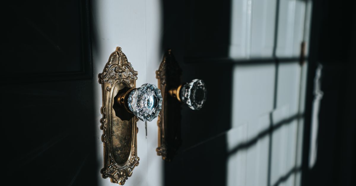 Deadbolt Installation — ApexLink Garage Masters
